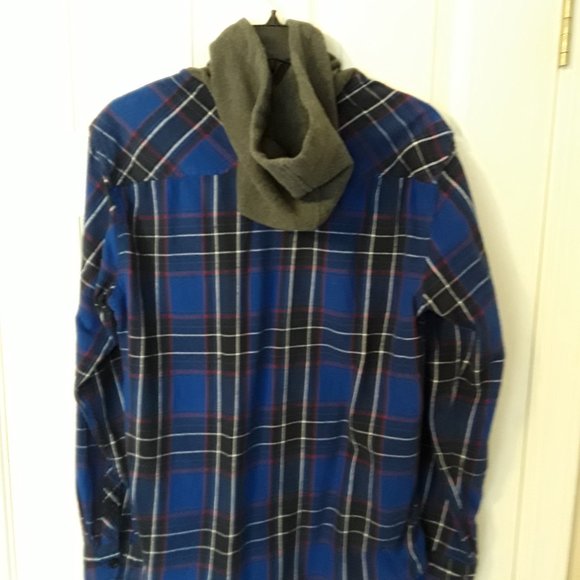 No Boundaries, hooded long sleeve flannel, size A4/S 34/36 blue w/black and whit - Picture 6 of 8